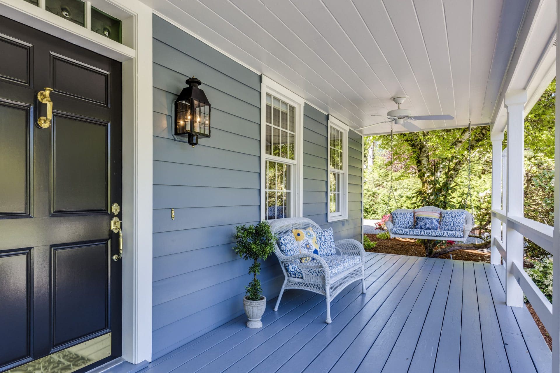 Front porch photo from local home inspection in Charlotte 